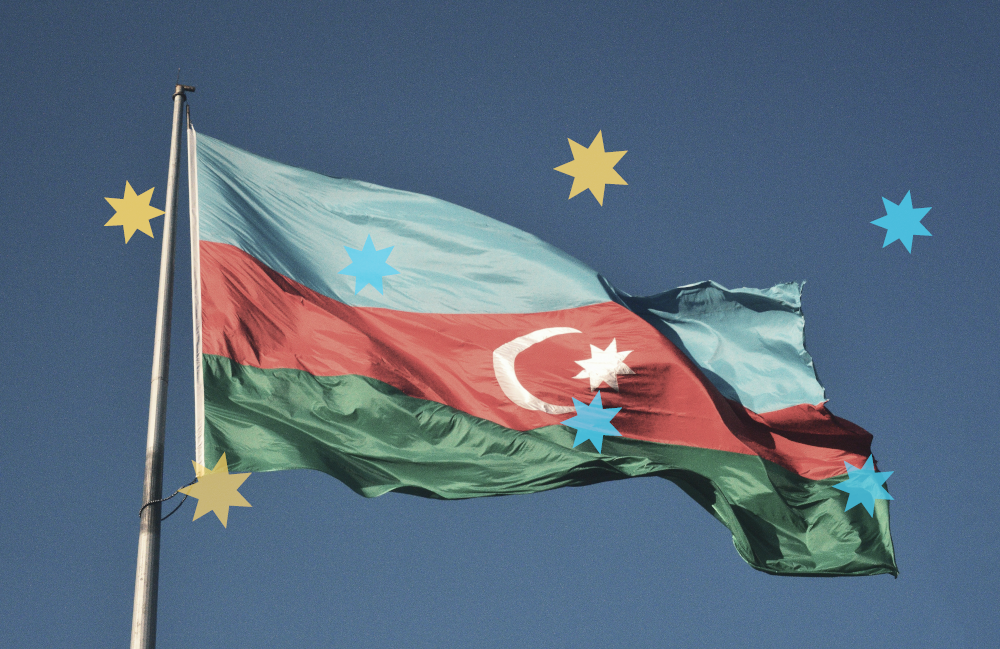 Flagge von Aserbaidschan weht im Wind